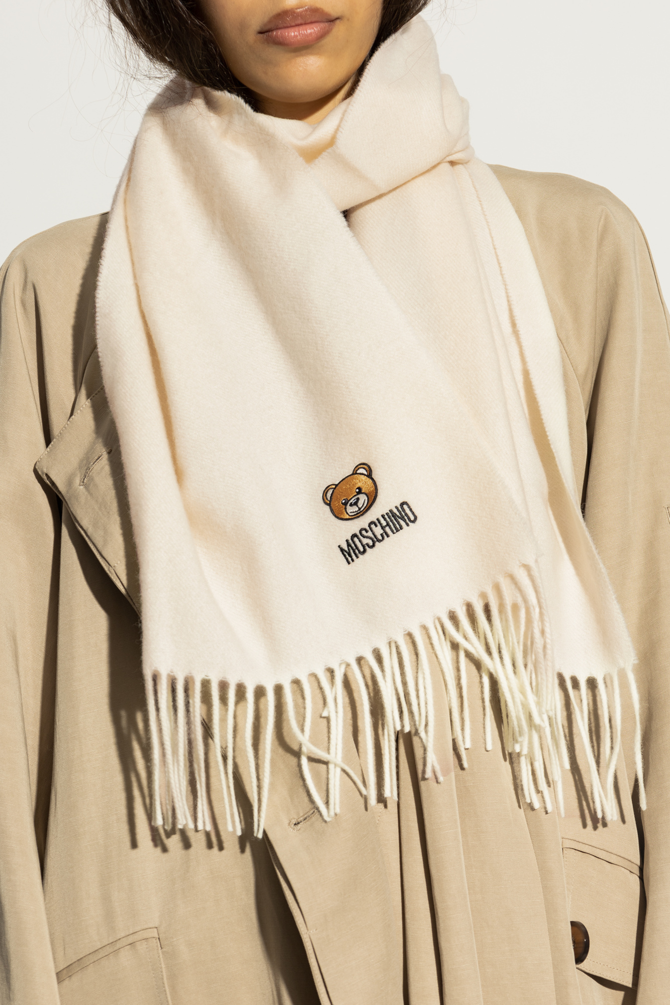 スカーフ MOSCHINO COUTURE Woman Scarf White 33090476 1002 Moschino scarf women 30746M2800002 White wool shawl stole